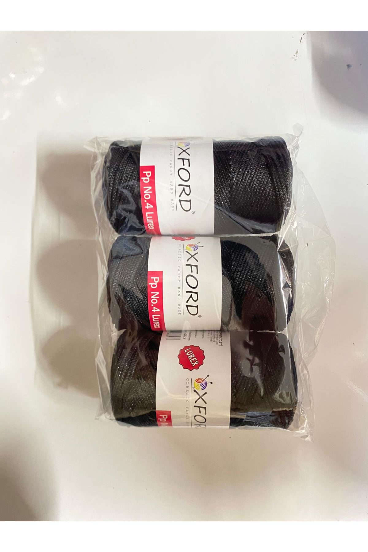 POLYESTER SİMLİ MAKROME NO4 SİYAH 3 YUMAK TOPLAM 600 GRAM 