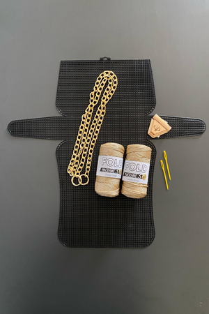 Kanvas Çanta Örgü Kiti Gold 45x21 - Polyester Makrome No.3 Plastik Kanvas Çanta Seti - Simli Ip 