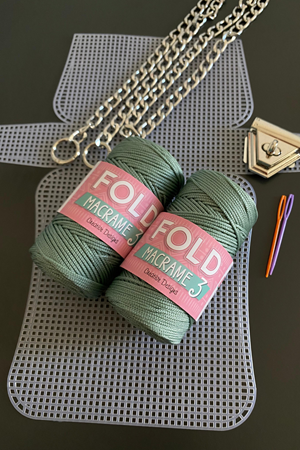 Kanvas Çanta Yeşil Örgü Kiti 45x22cm - Polyester Makrome No.3 Plastik Kanvas Çanta Seti