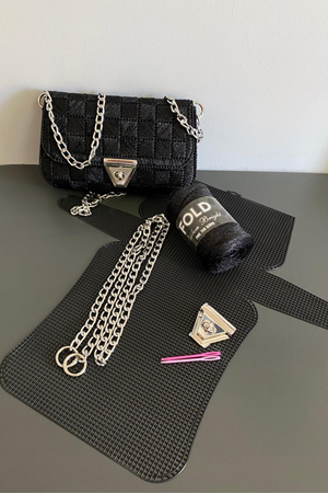 Kanvas Çanta Siyah Örgü Kiti 45x21cm - Simli Ribbon Bright Plastik Kanvas Çanta Seti Simli İp 