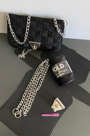 Kanvas Çanta Siyah Örgü Kiti 45x21cm - Simli Ribbon Bright Plastik Kanvas Çanta Seti Simli İp 