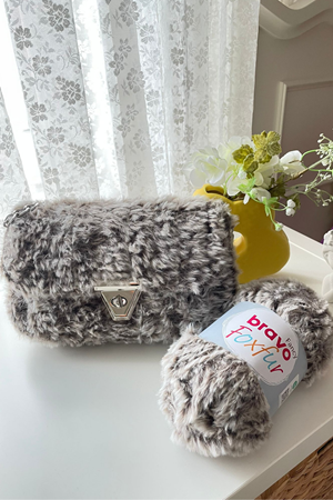 Kanvas Çanta Kışlık Örgü Kiti 45x21cm - Kürk İplik Plastik Kanvas Çanta Seti